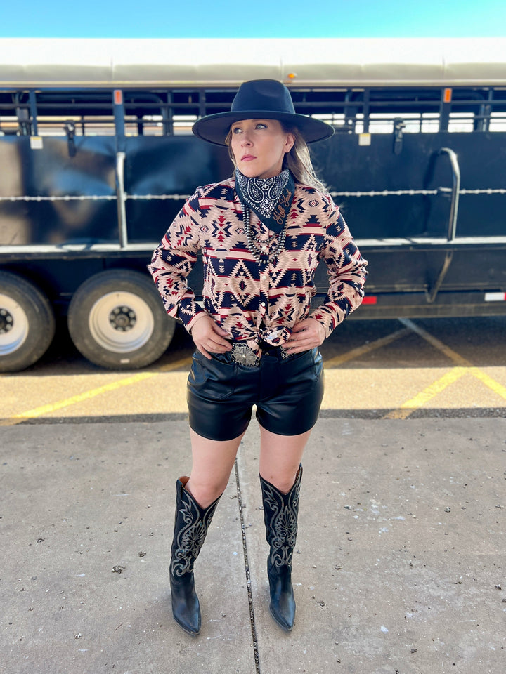 Prancing Down Boulevard De Clitchy | gussieduponline