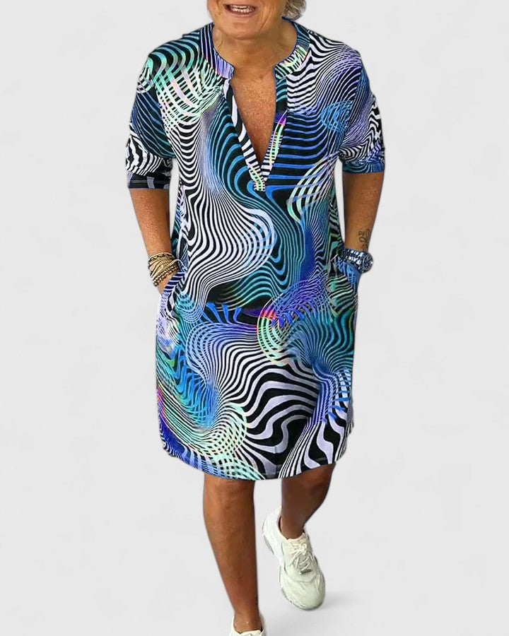 Helinae | Sophisticated V-Neck Dress