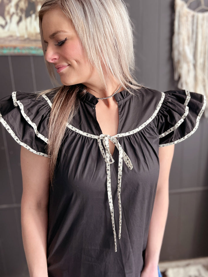 Black Ruffle Sleeve Floral Contrast Piping Top*