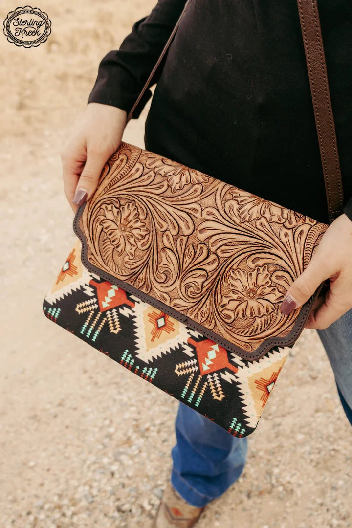 Sterling Kreek Horseshoe Bay Crossbody Bag | gussieduponline