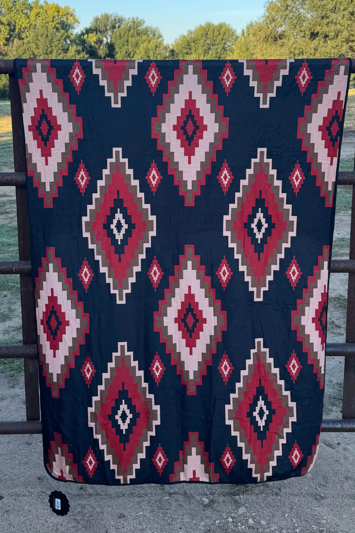 Sterling Kreek Homestead Holly Blanket*