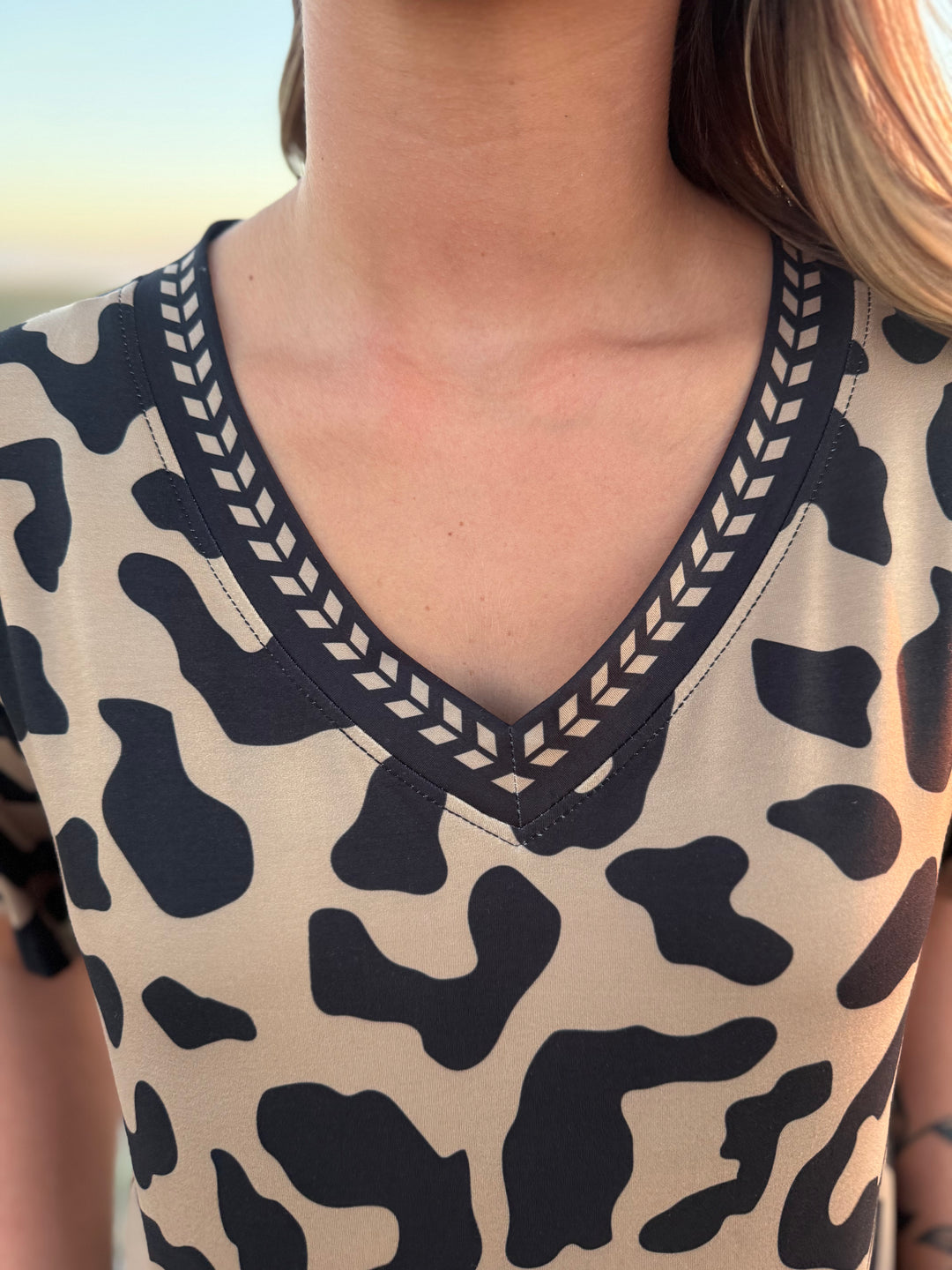 Buckstitch Leopard Top