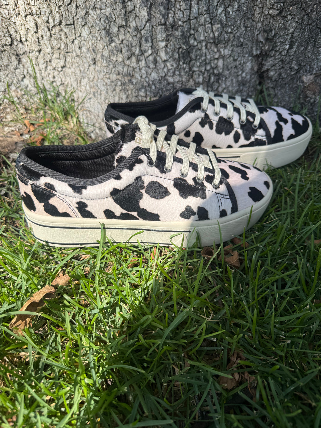 Ariat Women's Skylar Black & White Hair On Hide Sneakers