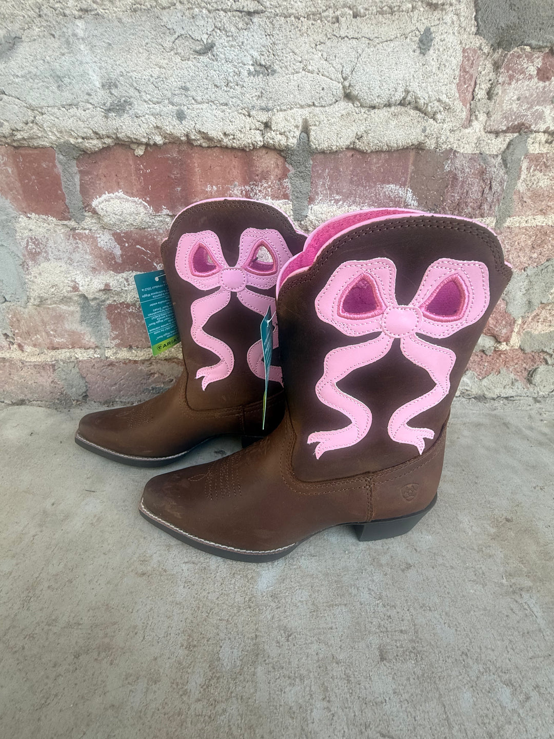 KIDS Ariat Lil Bow D Toe Western Boot