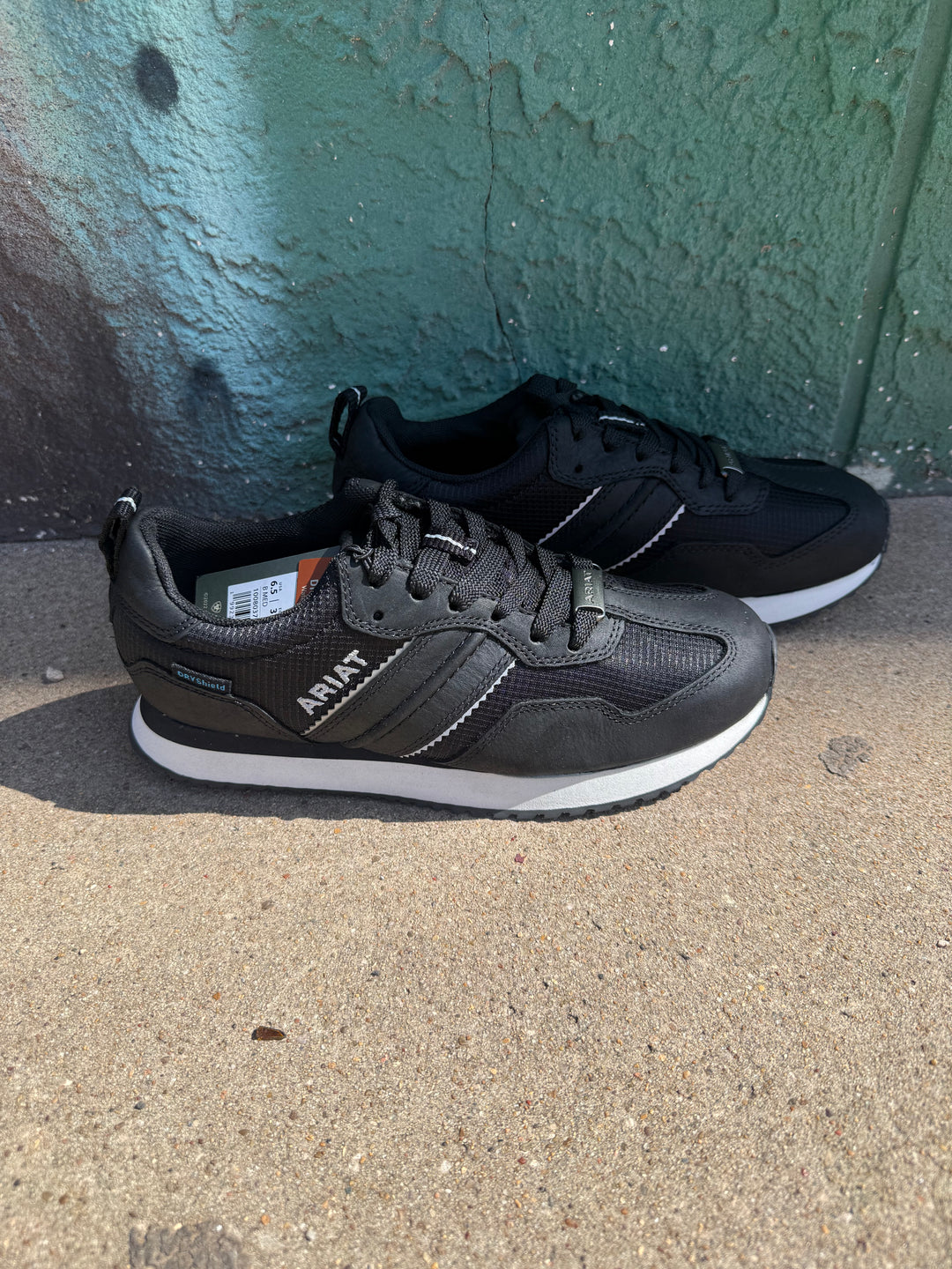 Women's Ariat Ranch Runner H2O Black Sneakers