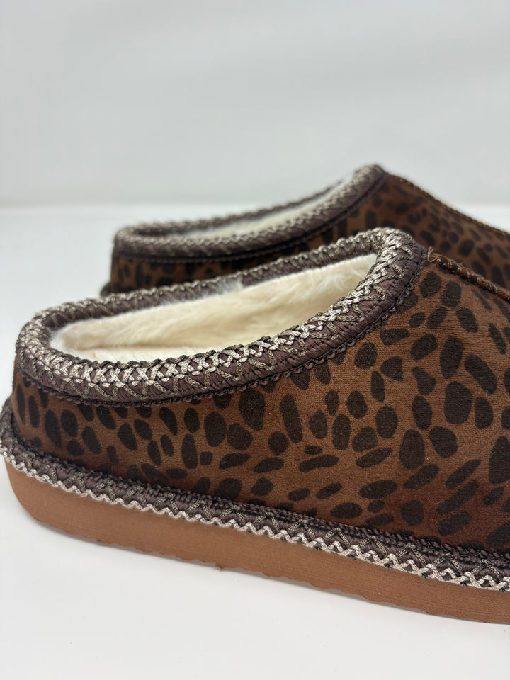 Very G Georgina Tan Leopard Slippers