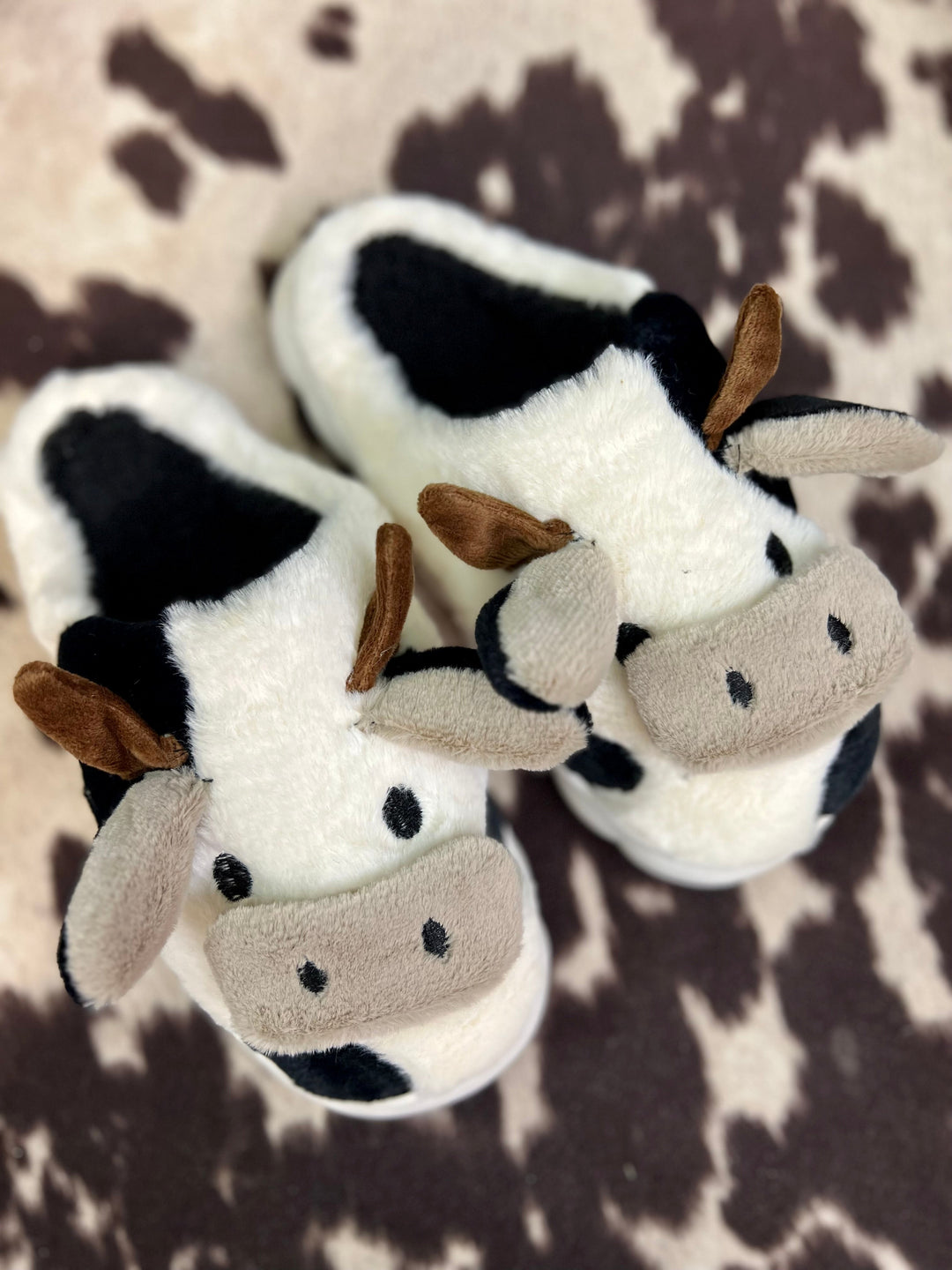 Mooving Around the House Slippers | gussieduponline