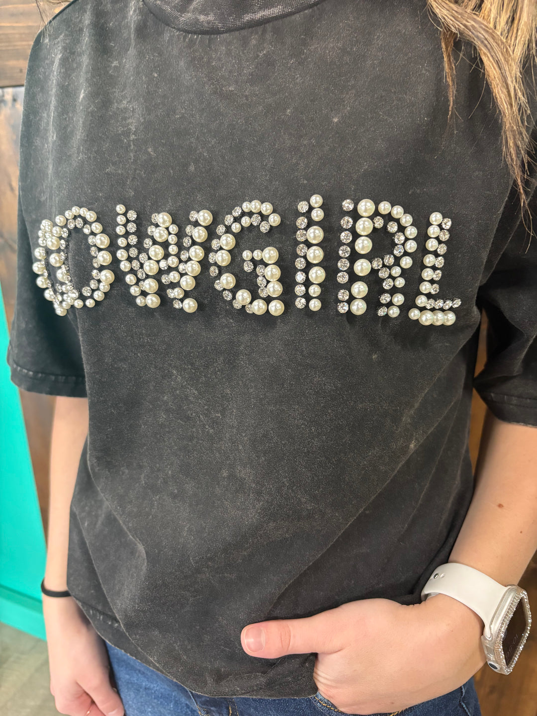 Ariat Women's Pearl Cowgirl Washed Black Cropped Tee