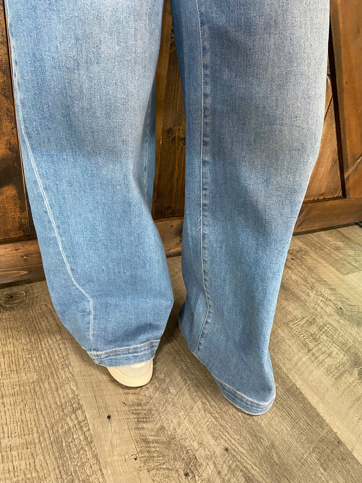 Vervet High Rise w/ Drawstring Wide Leg Jeans