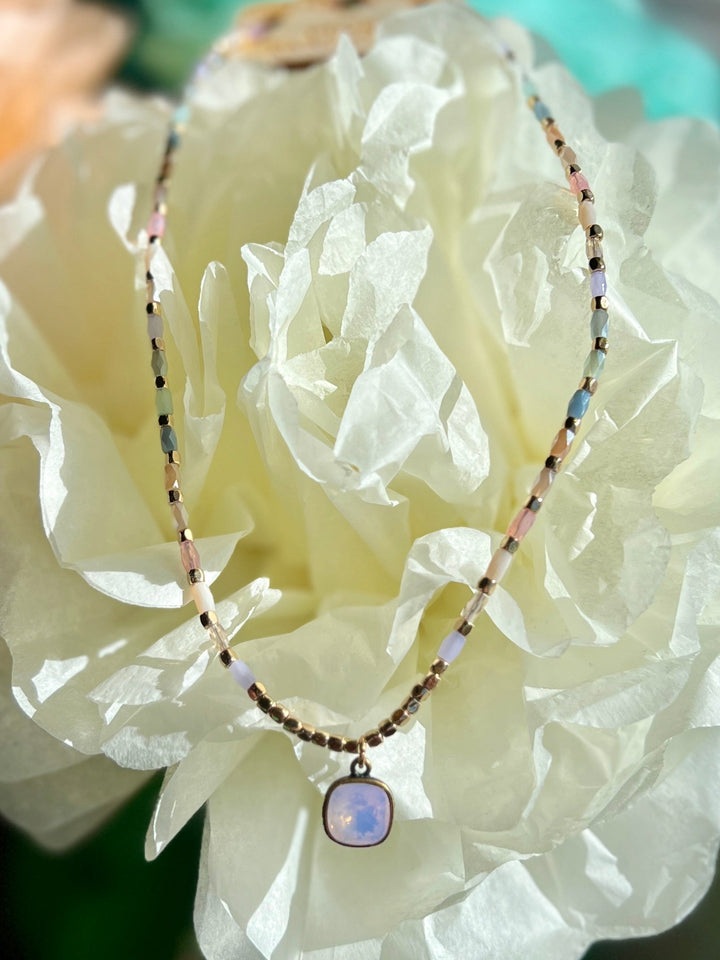 Panache Pastel & Gold Necklace | gussieduponline
