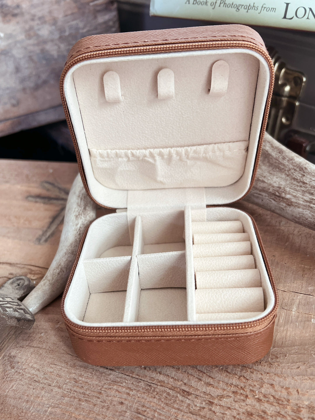Small Western Style Jewelry Travel Case - 2 designs | gussieduponline