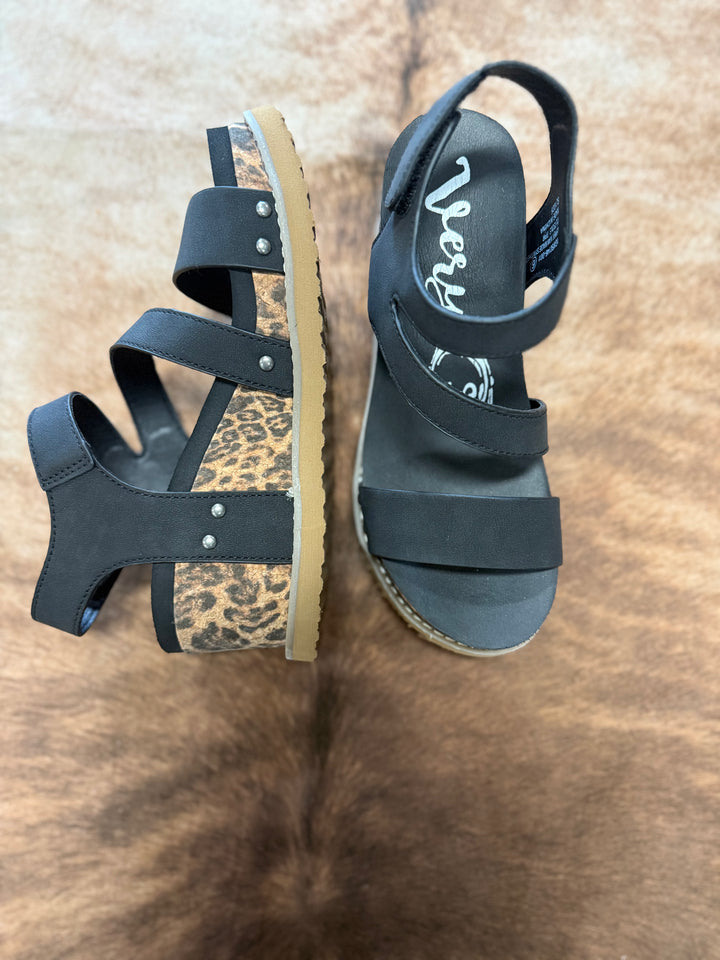 Very G Black Verde Trail Leopard Wedges