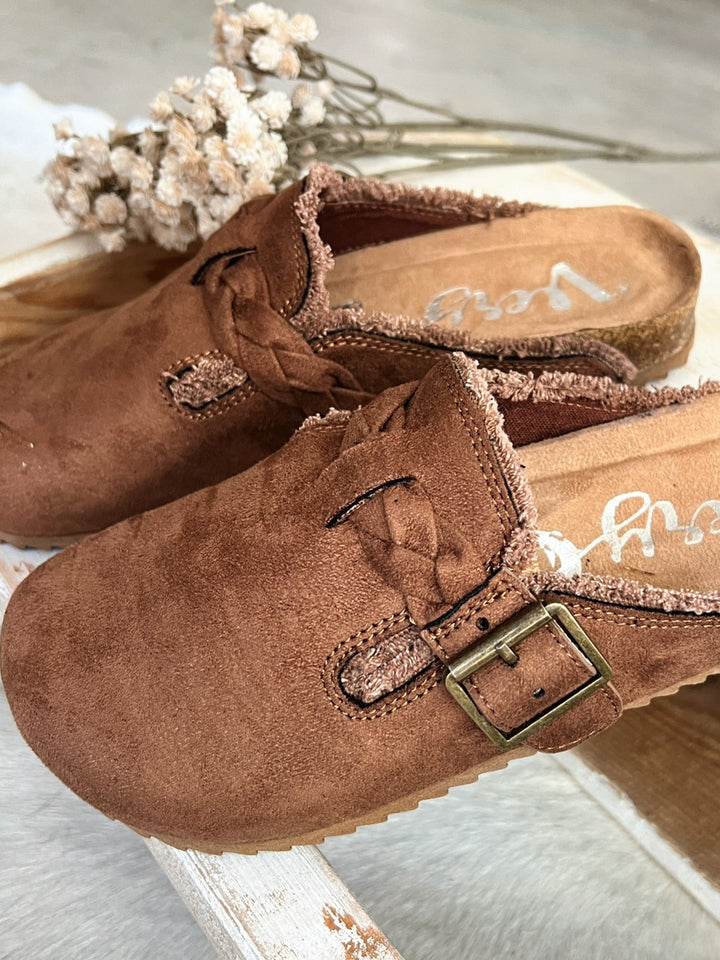Iris Brown Braided Clogs | gussieduponline