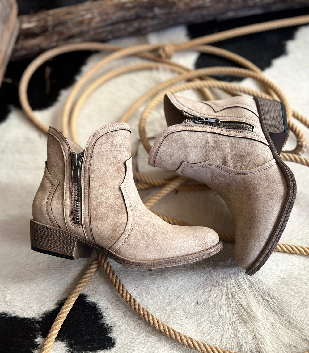 Muddy Mississippi Booties | gussieduponline