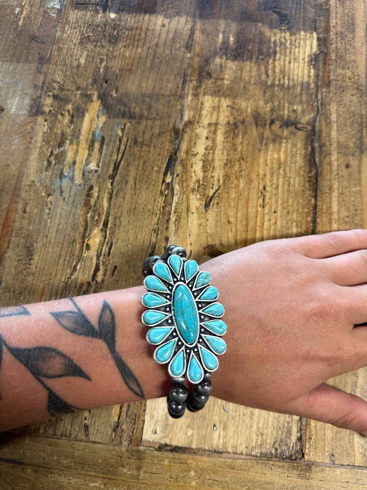 Navajo Style Turquoise Stretch Bracelet