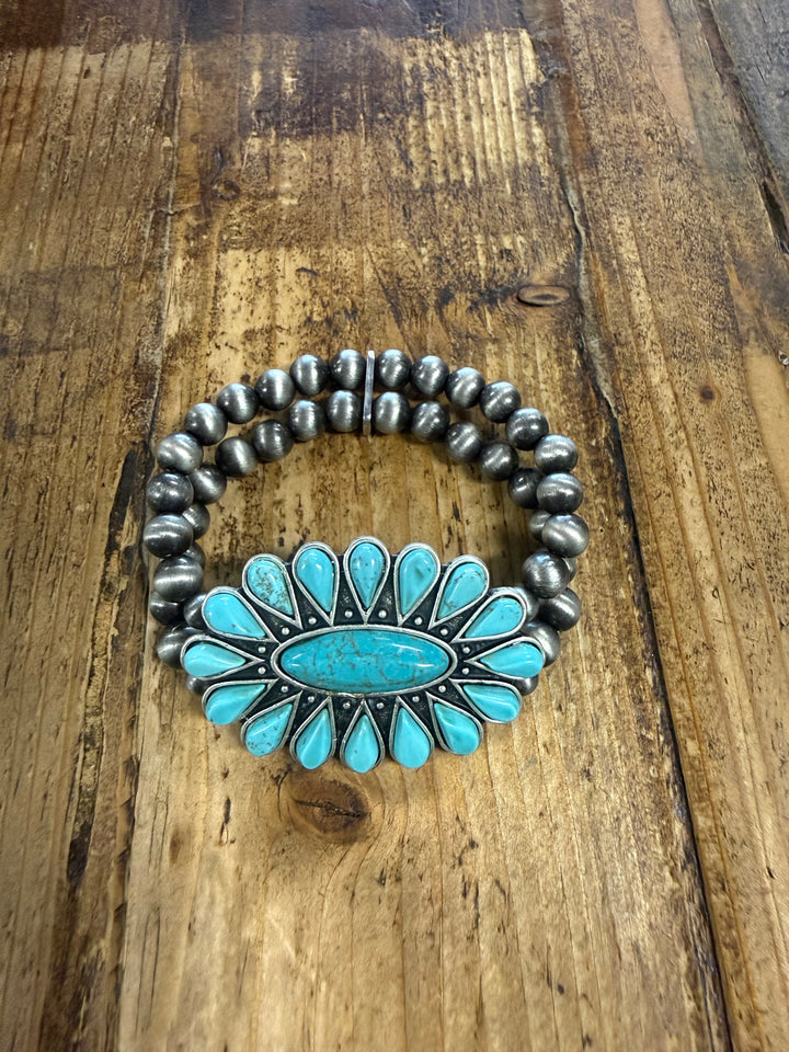 Navajo Style Turquoise Stretch Bracelet