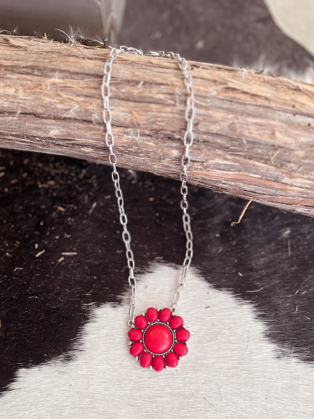 Red Flower Concho Stone and Chain Necklace | gussieduponline