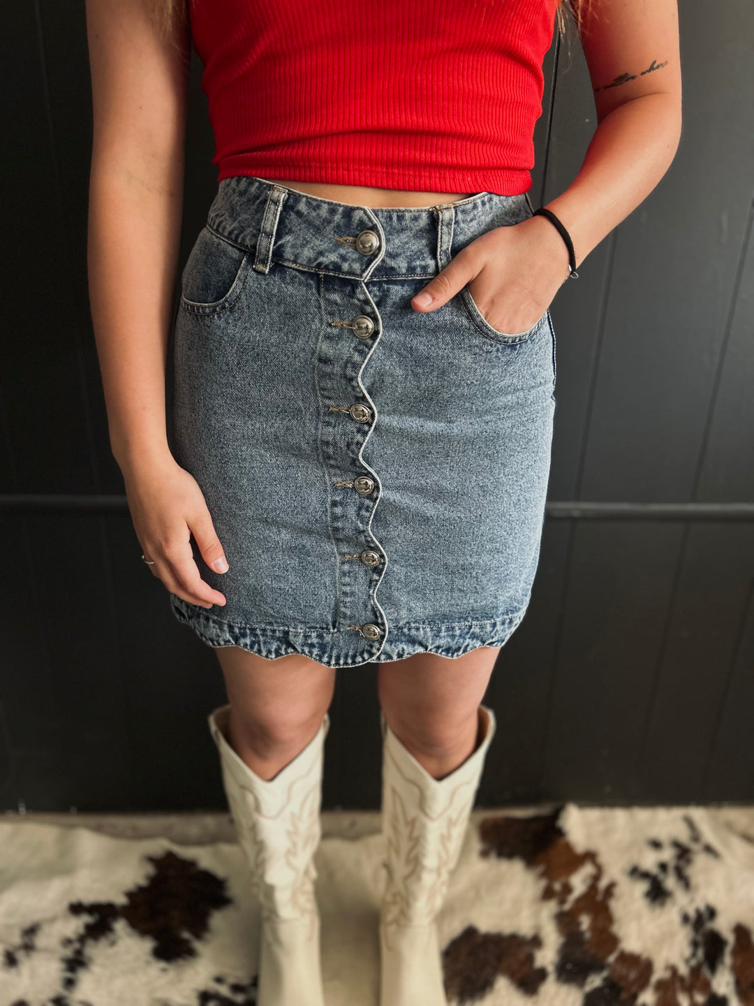 Scallop Buttoned Front Denim Skirt*