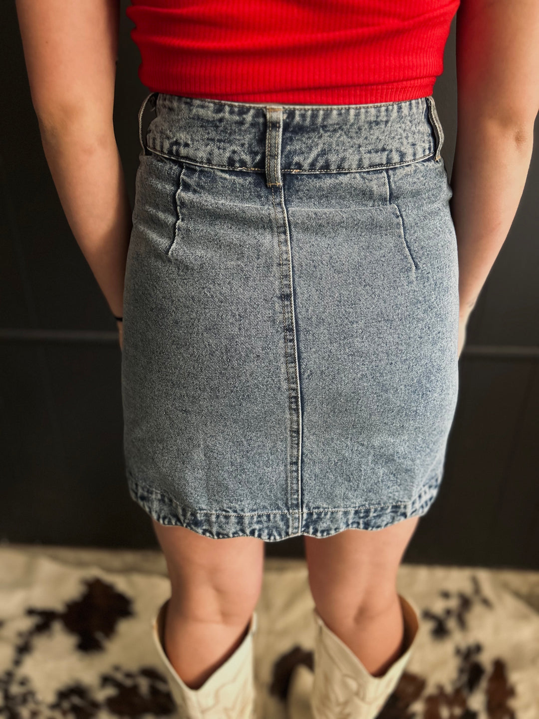 Scallop Buttoned Front Denim Skirt*