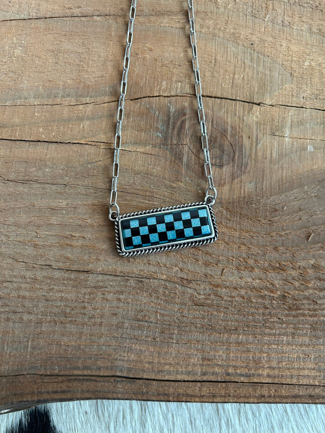 Shimmer Checked Bar Necklace