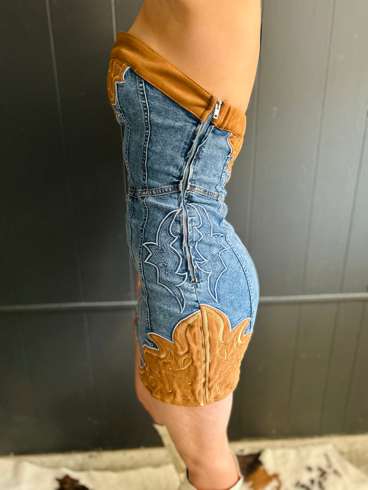 Stone Wash Boot Stitch Embroidery Patch Strapless Denim Dress