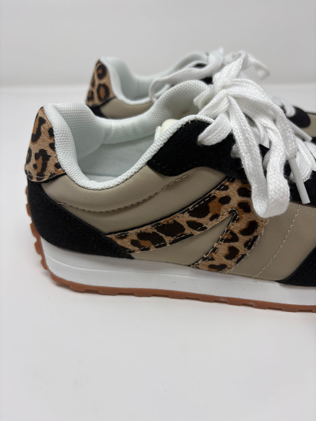 Very G Joel Black Leopard Sneakers