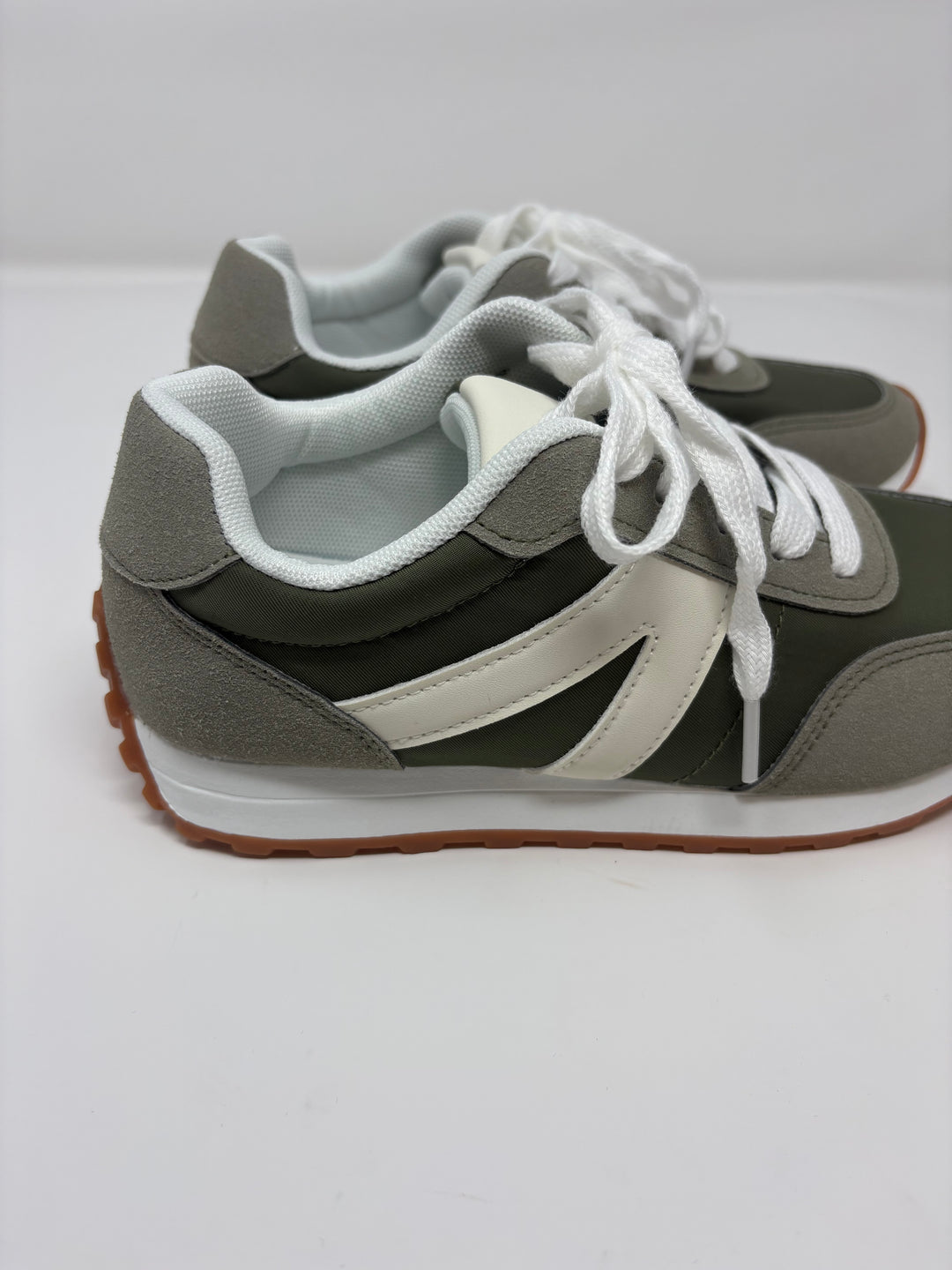 Very G Joel Olive Sneakers