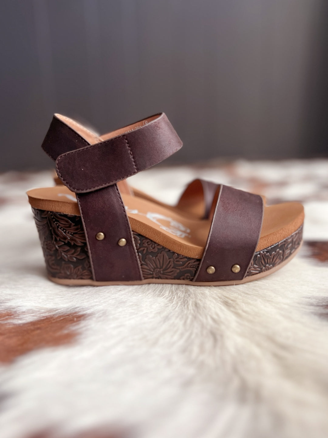 Very G Rich Chocolate Flower Wedge