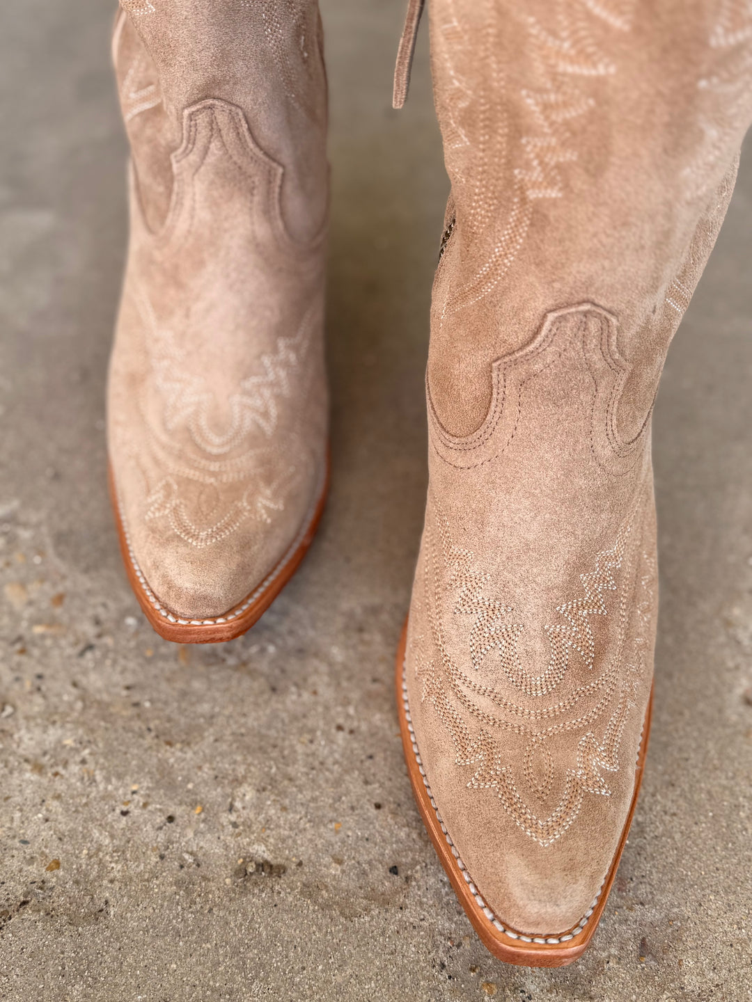 Women's Ariat Taupe Casanova XToe Boots