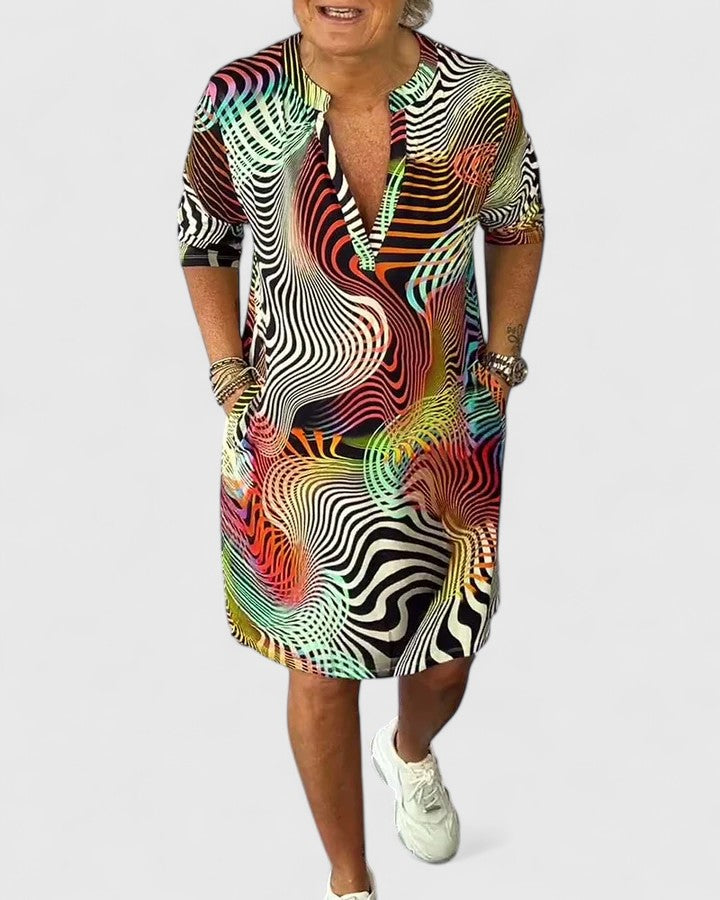 Helinae | Sophisticated V-Neck Dress