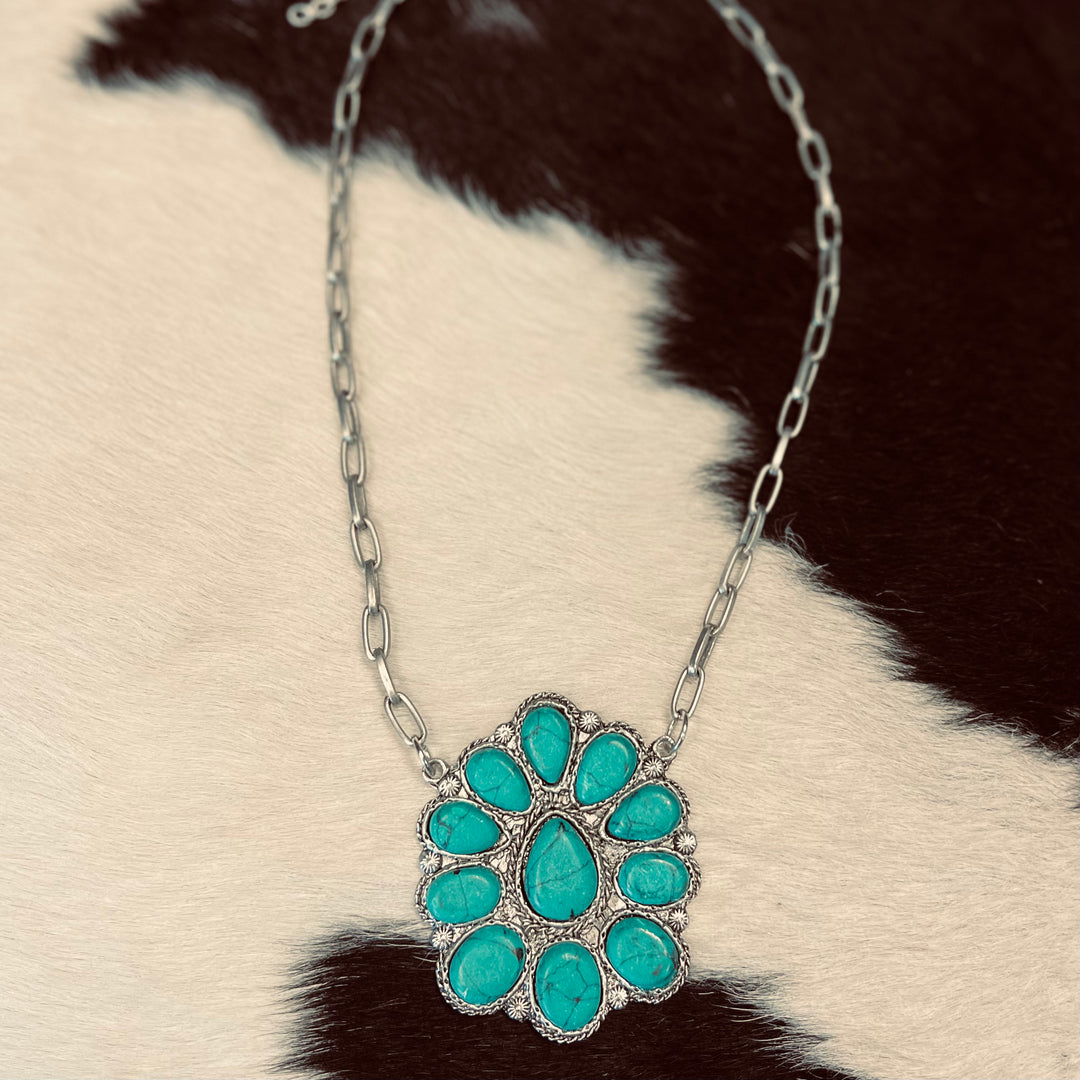 The Oakley Necklace | gussieduponline