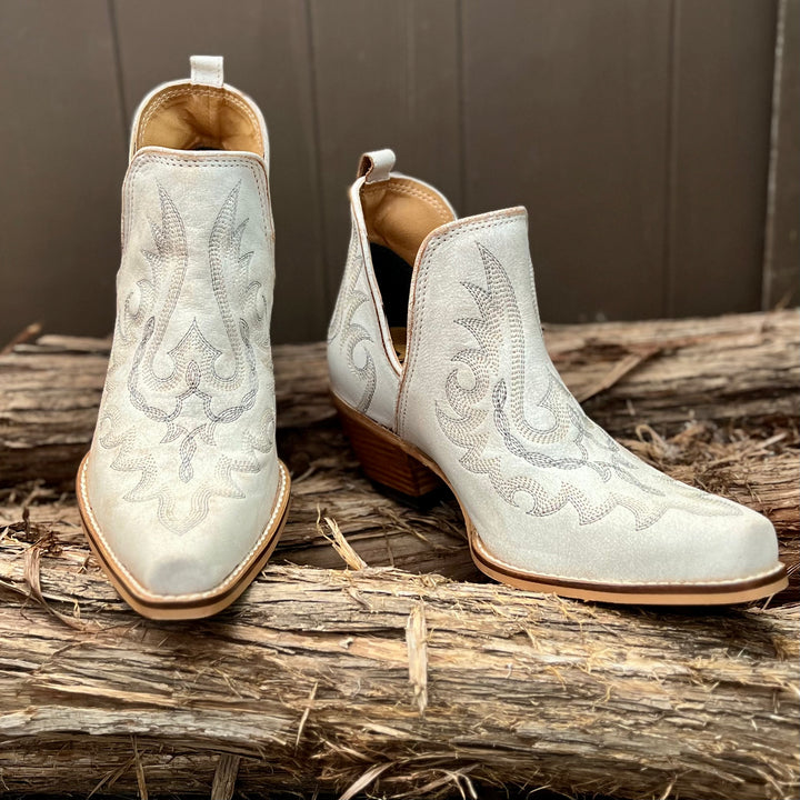 Cream Leather Hold A Grudge Booties | gussieduponline